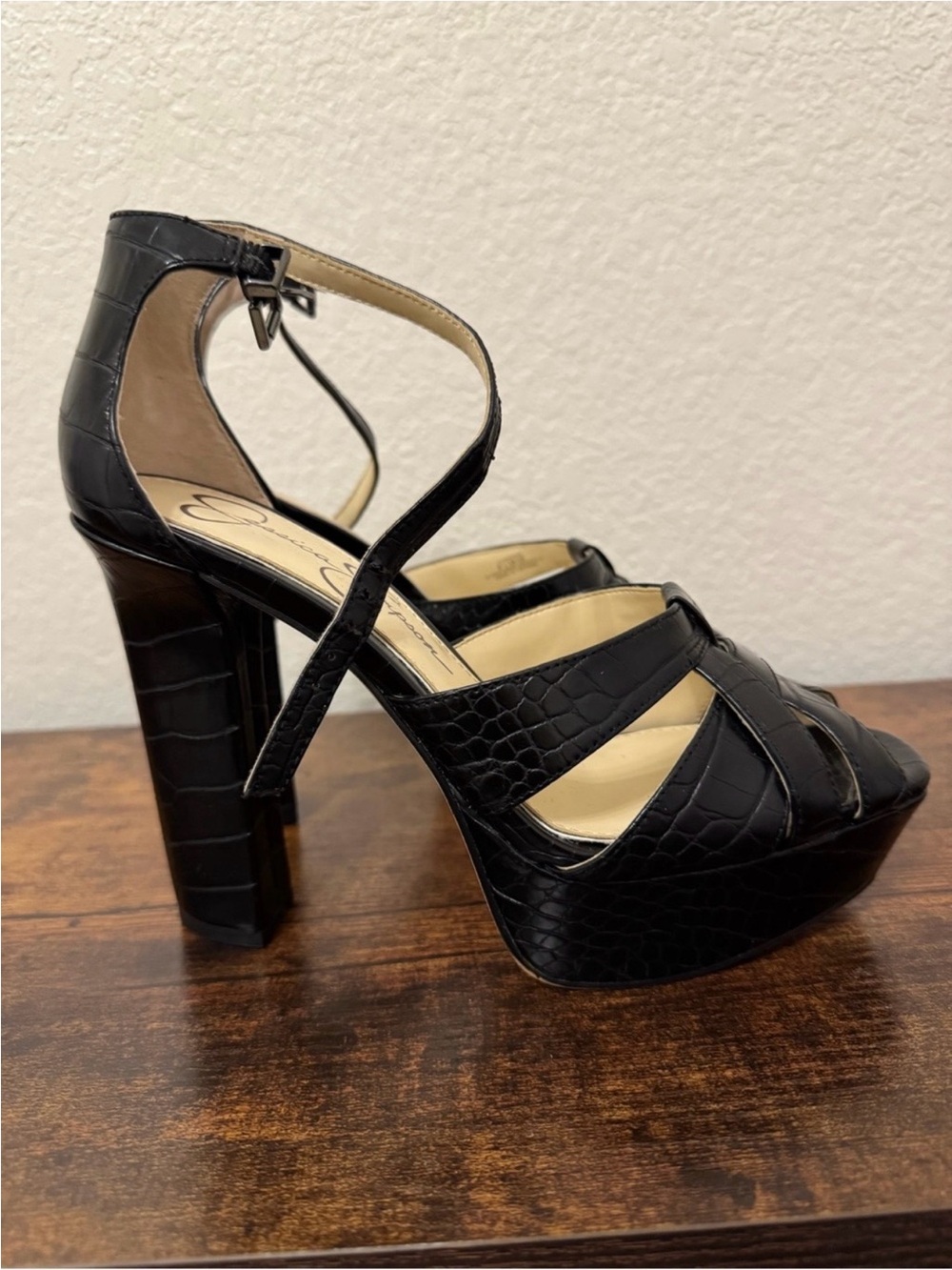 NWOT Jessica Simpson Black Croc-Embossed Strappy Platform Heels